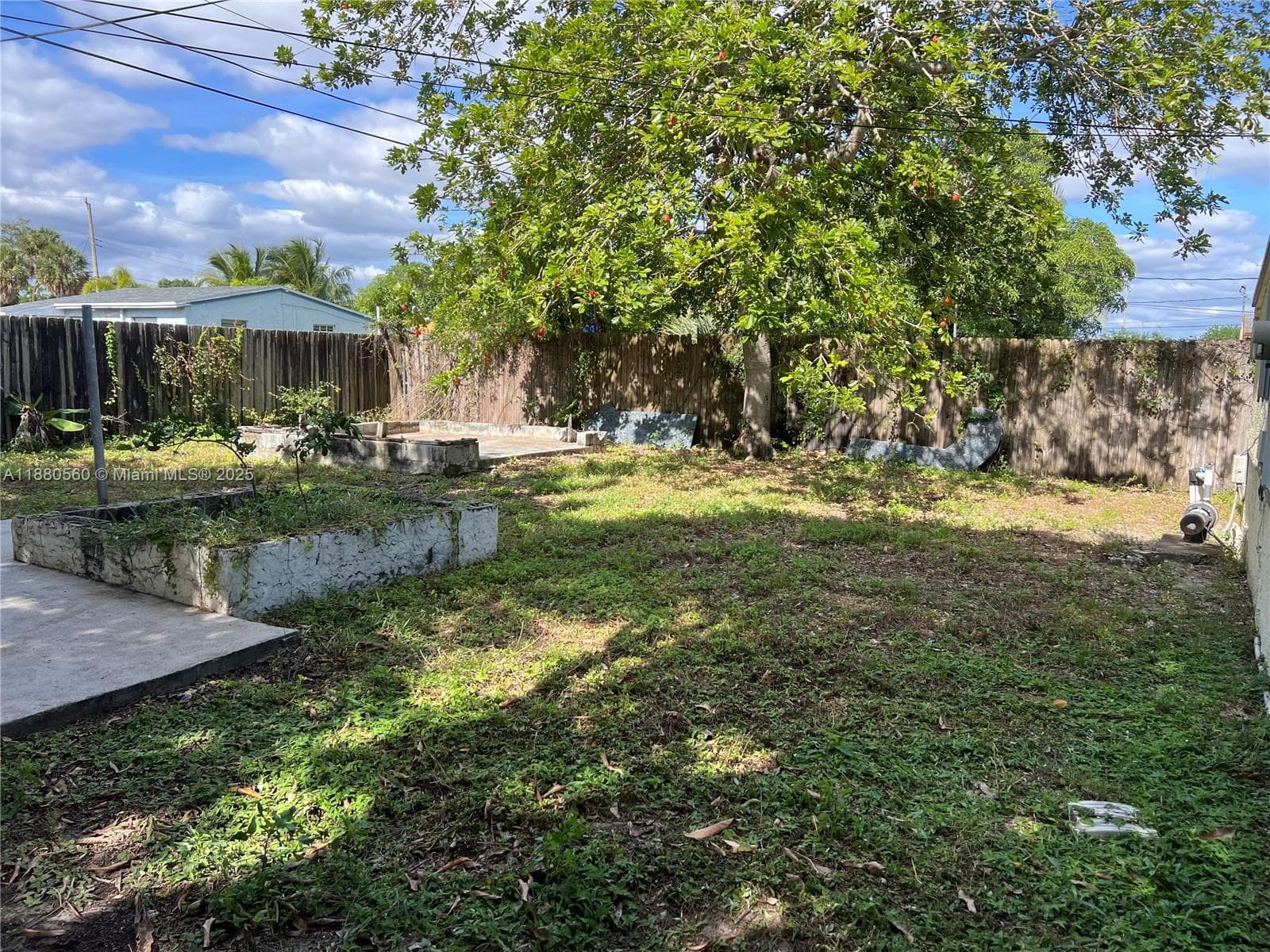 931 NW 34th Way photo 6