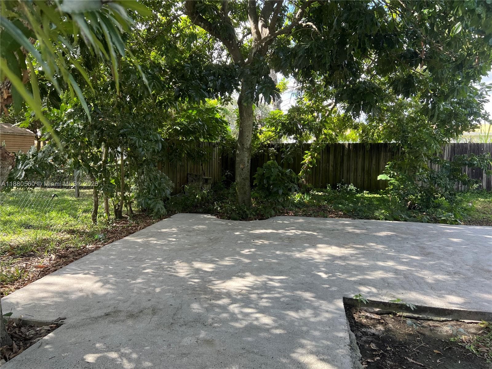 931 NW 34th Way photo 5