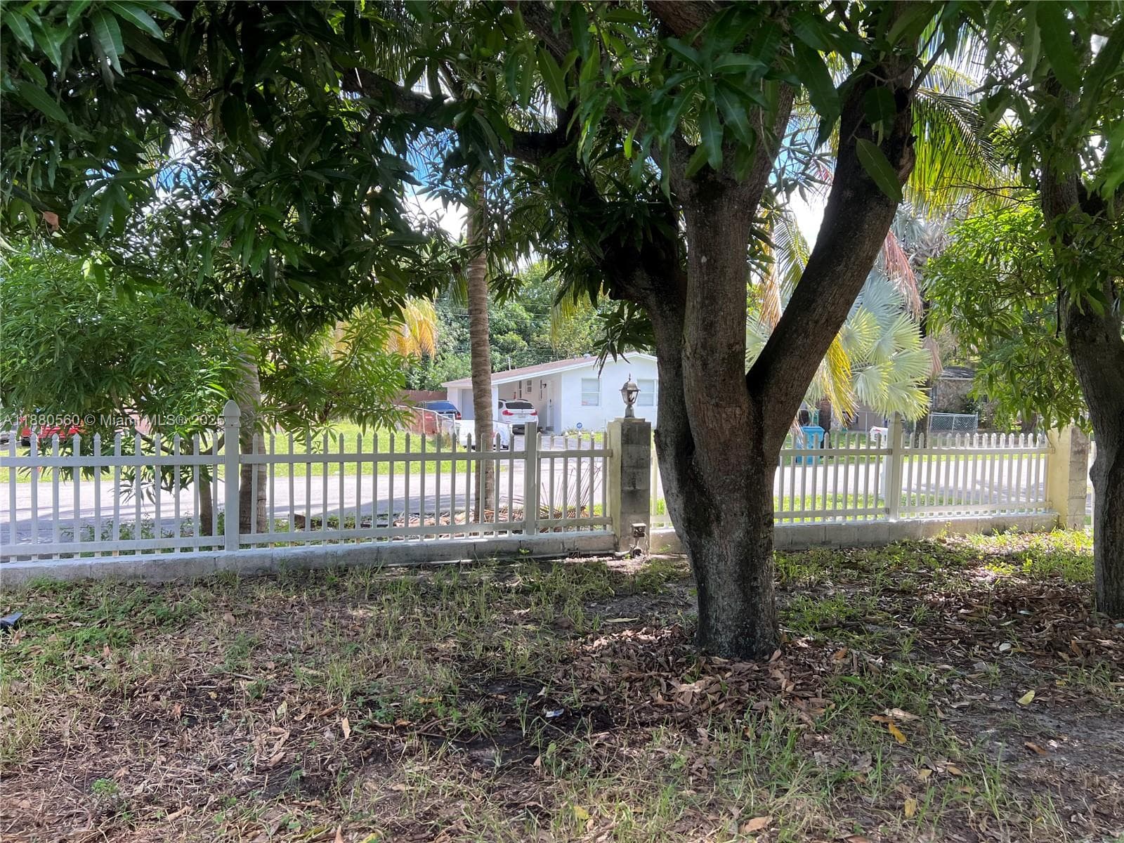 931 NW 34th Way photo 15