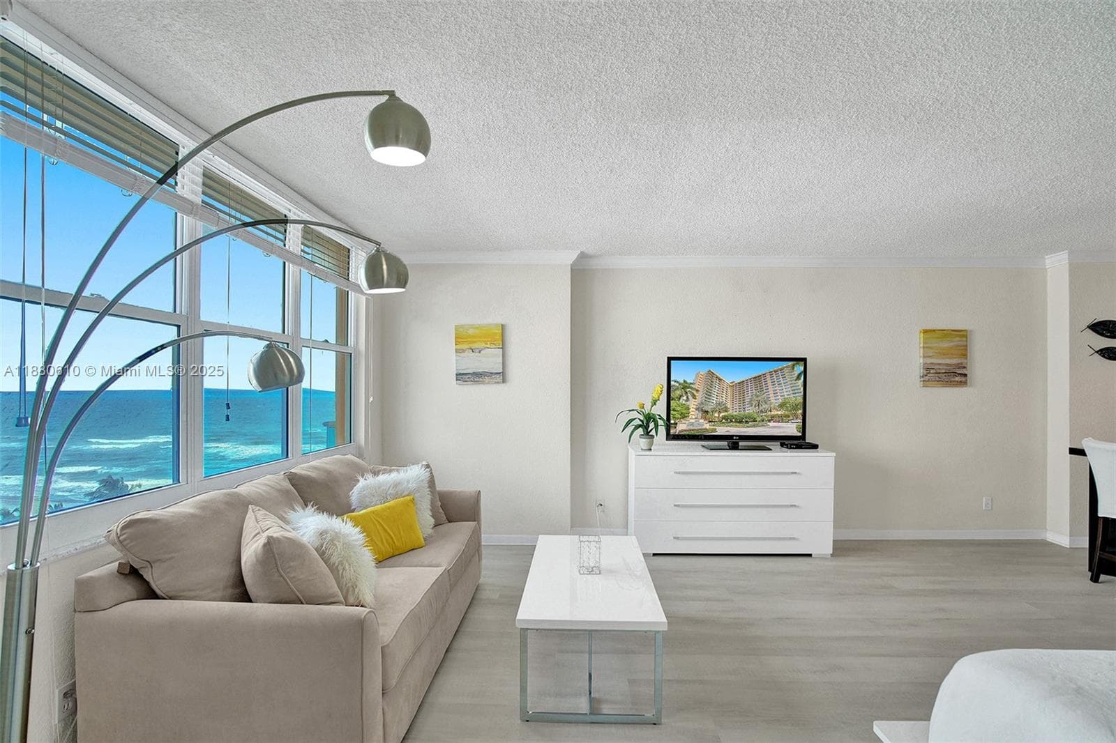 WAVE CONDO · #903 (available) in Hollywood - Photo 1
