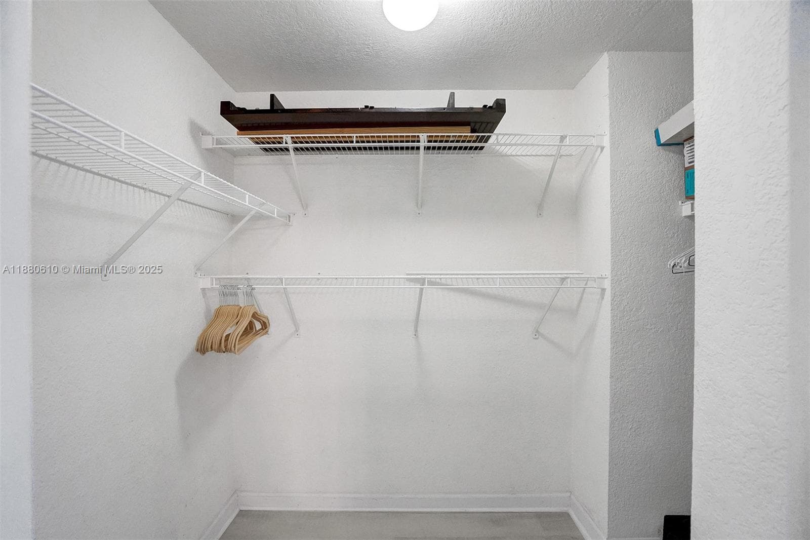 WAVE CONDO · #903 (available) in Hollywood - Photo 18
