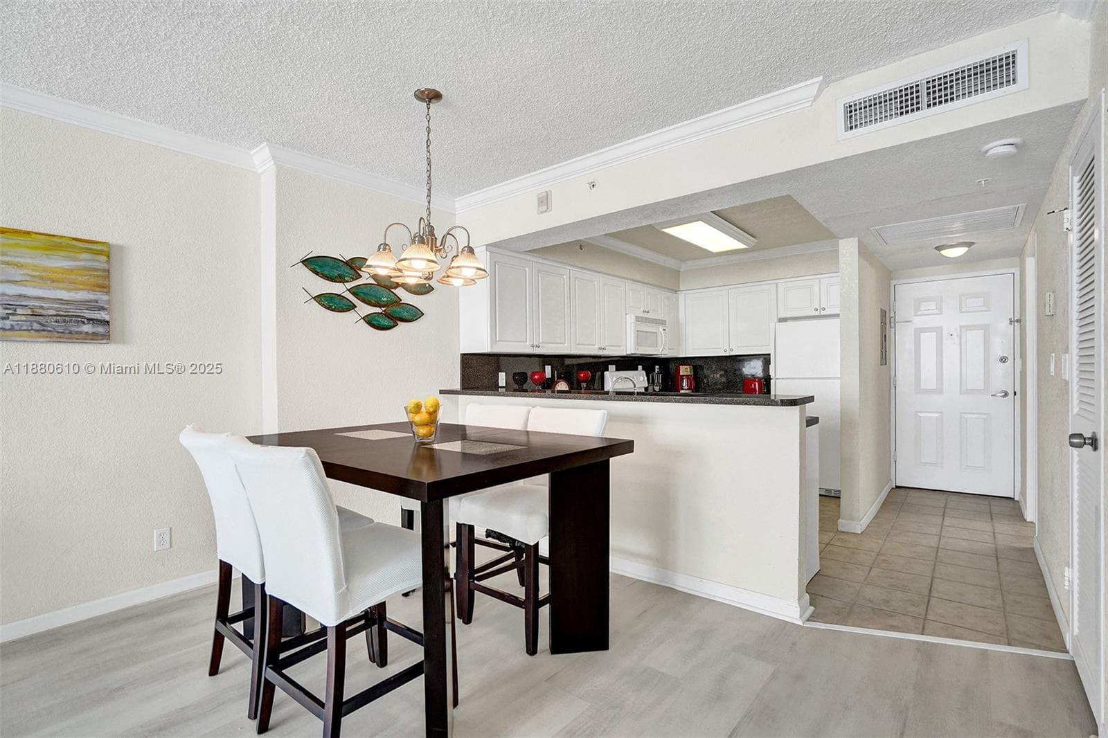 WAVE CONDO · #903 (available) in Hollywood - Photo 11