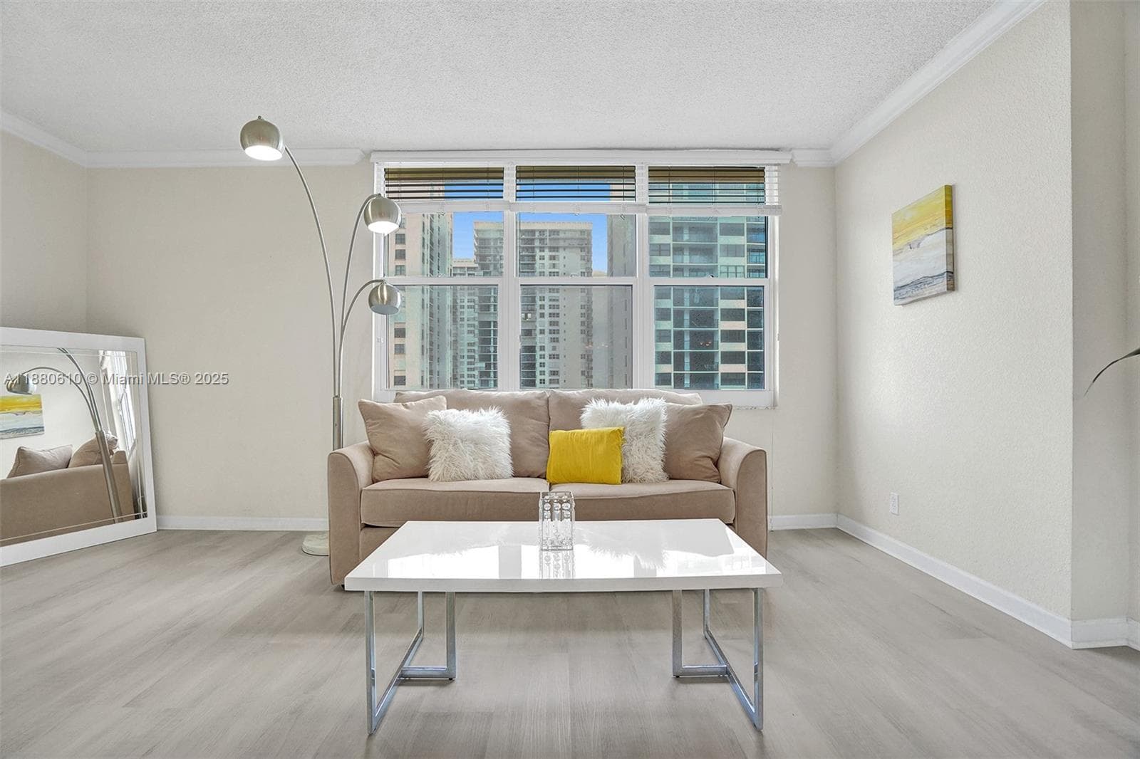 WAVE CONDO · #903 (available) in Hollywood - Photo 19