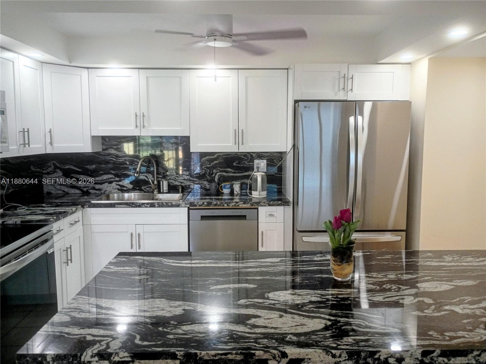 TRAFALGAR TOWERS CONDOMINI · #1208 in Hollywood - Photo 21