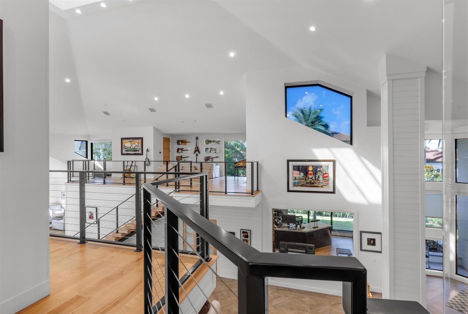 LOFT_VIEW