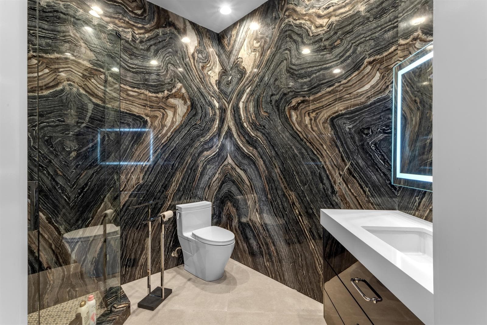 BATHROOM_2