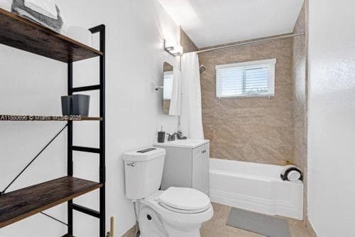 2041 SW 37th Ter photo 18