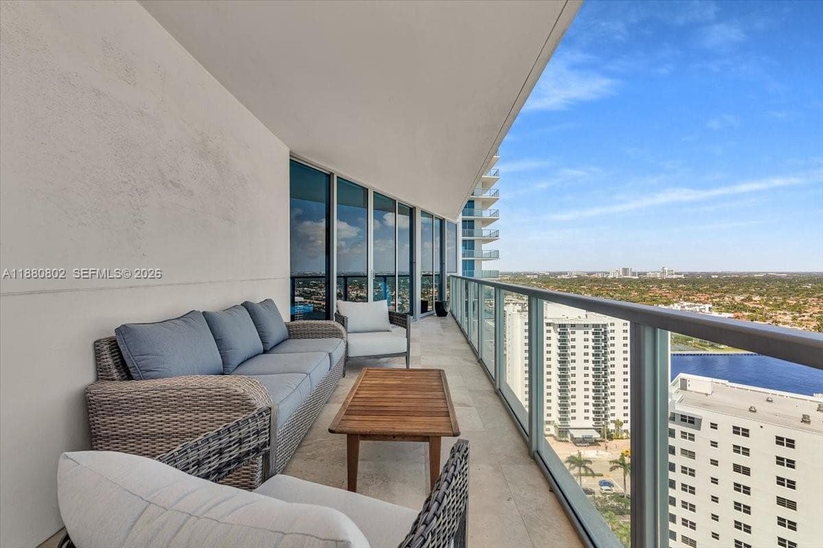 OCEAN PALMS CONDO · #2307 in Hollywood - Photo 27
