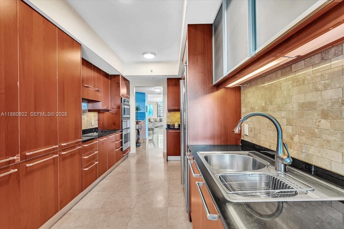 OCEAN PALMS CONDO · #2307 in Hollywood - Photo 26