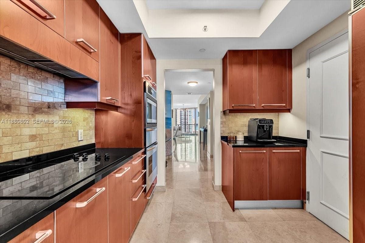 OCEAN PALMS CONDO · #2307 in Hollywood - Photo 24