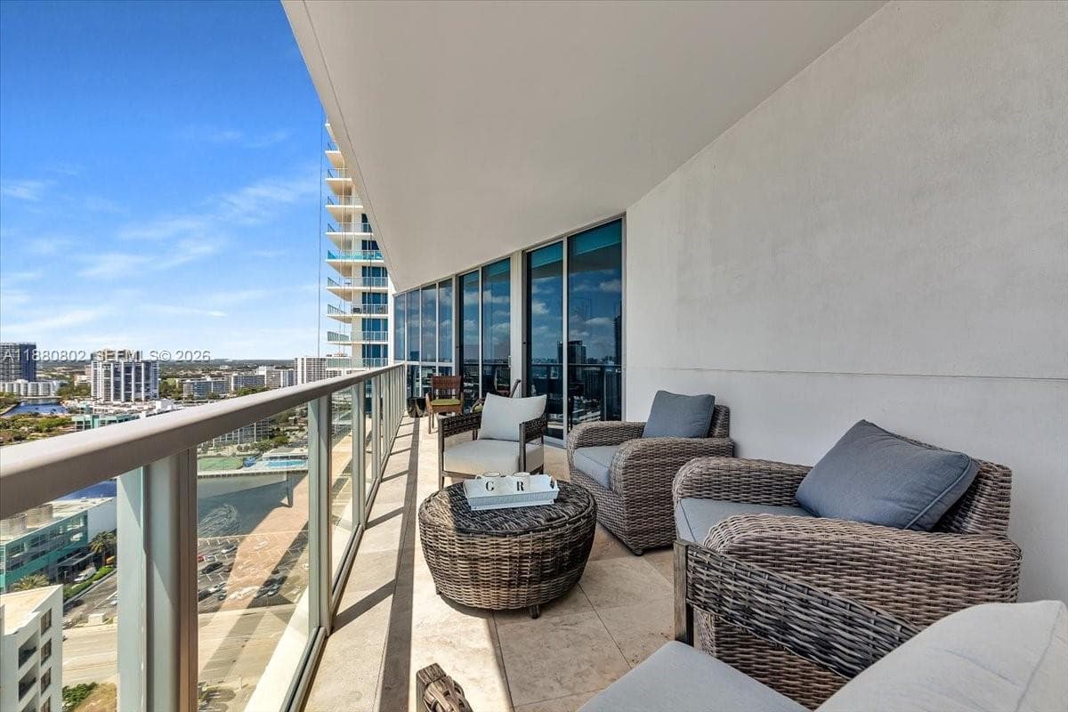 OCEAN PALMS CONDO · #2307 in Hollywood - Photo 38