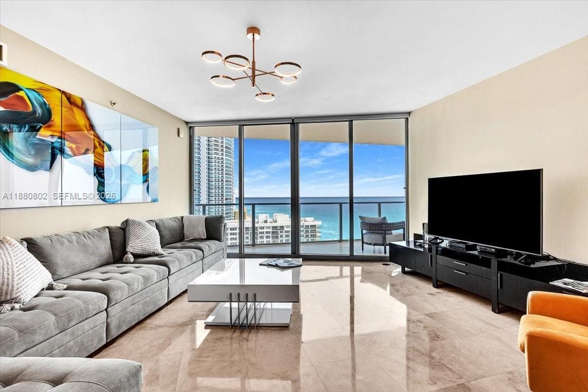 OCEAN PALMS CONDO · #2307 in Hollywood - Photo 15