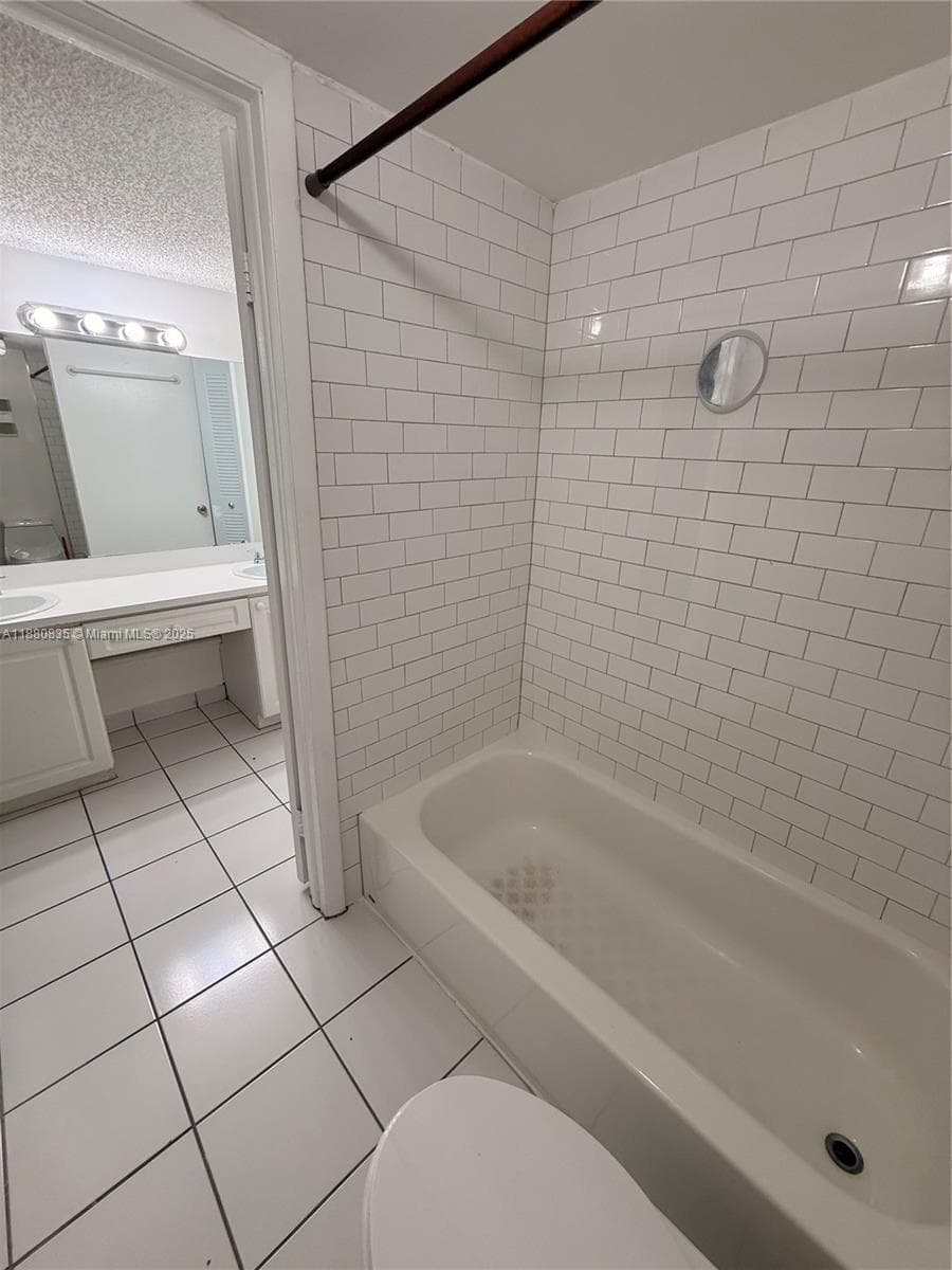 Villa Grande Condo · #102 in Miami - Photo 16