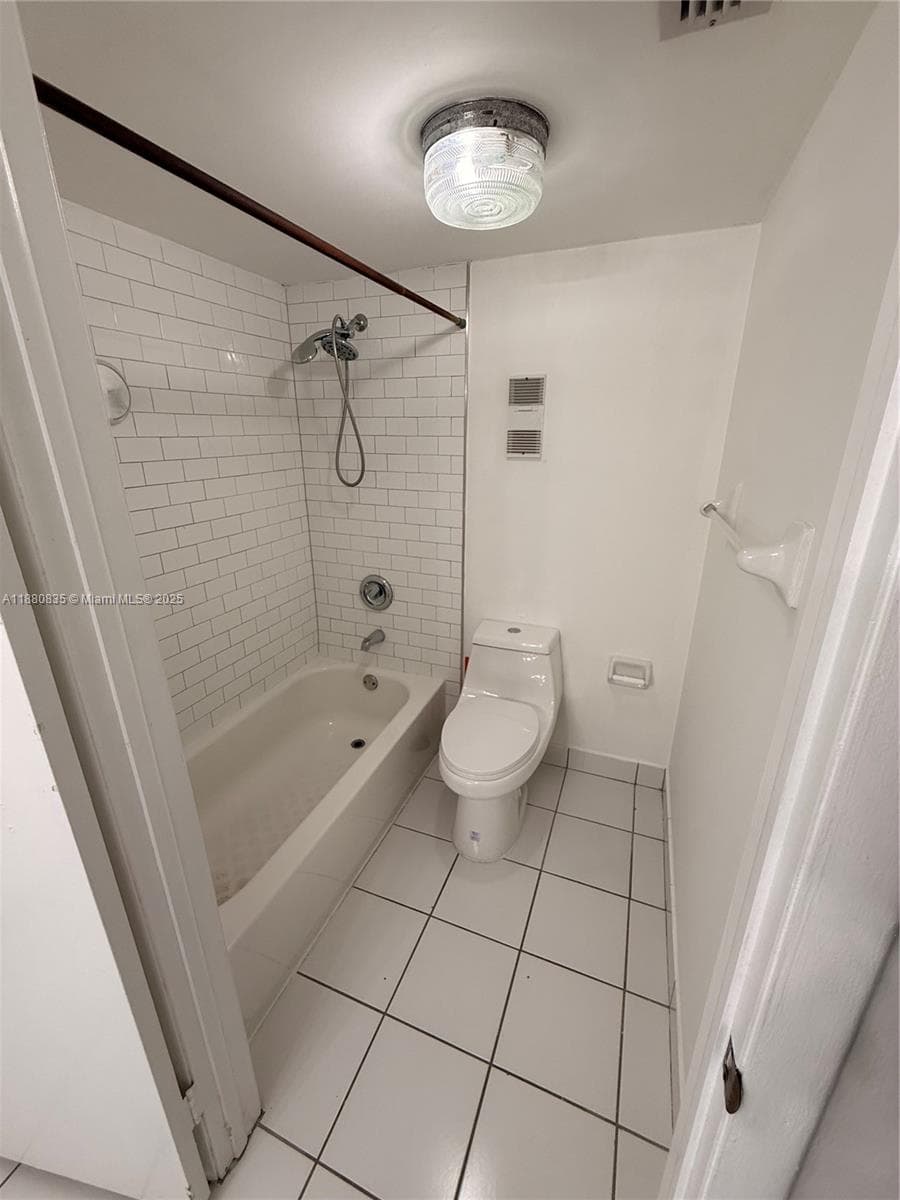 Villa Grande Condo · #102 in Miami - Photo 15