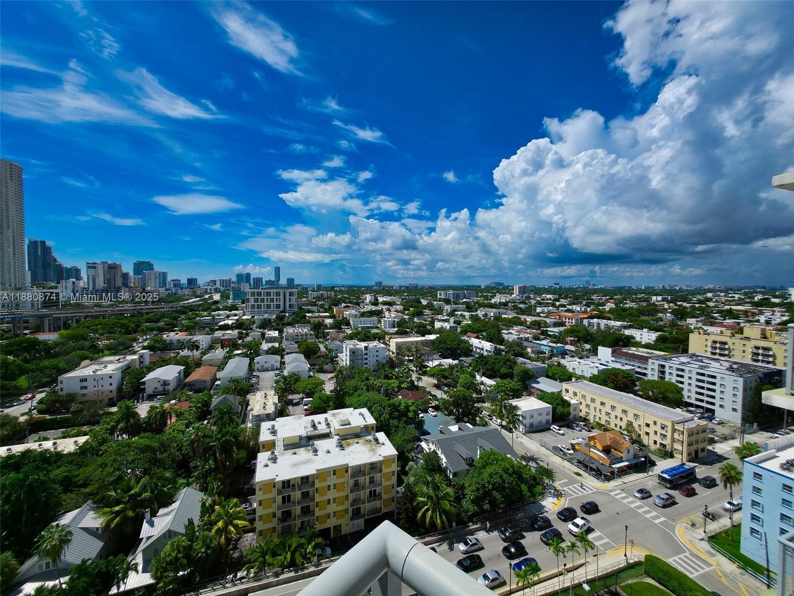 NEO CONDO · #1704 in Miami - Photo 43
