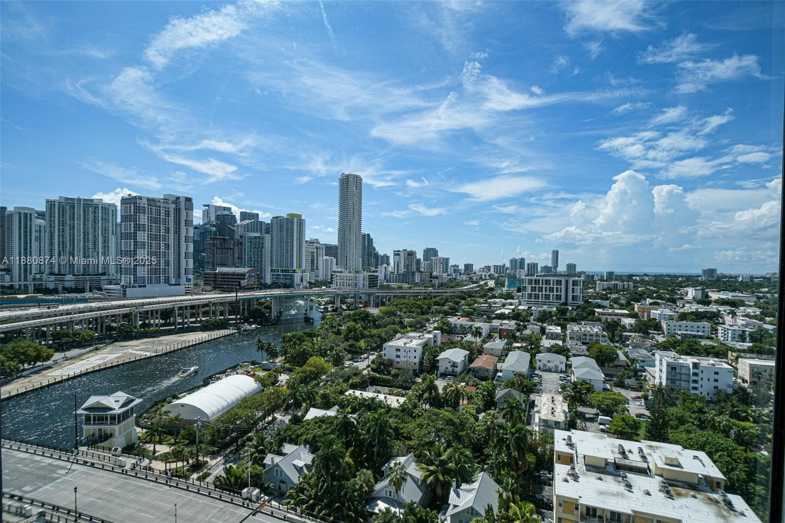 NEO CONDO · #1704 in Miami - Photo 38