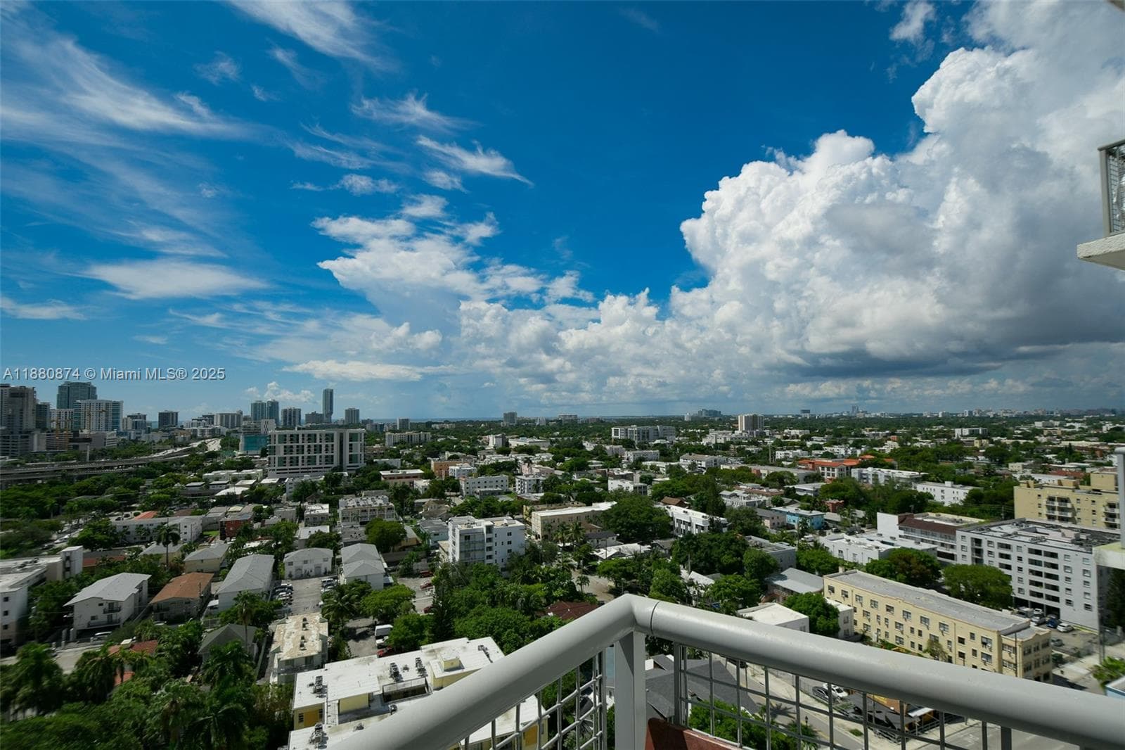 NEO CONDO · #1704 in Miami - Photo 37