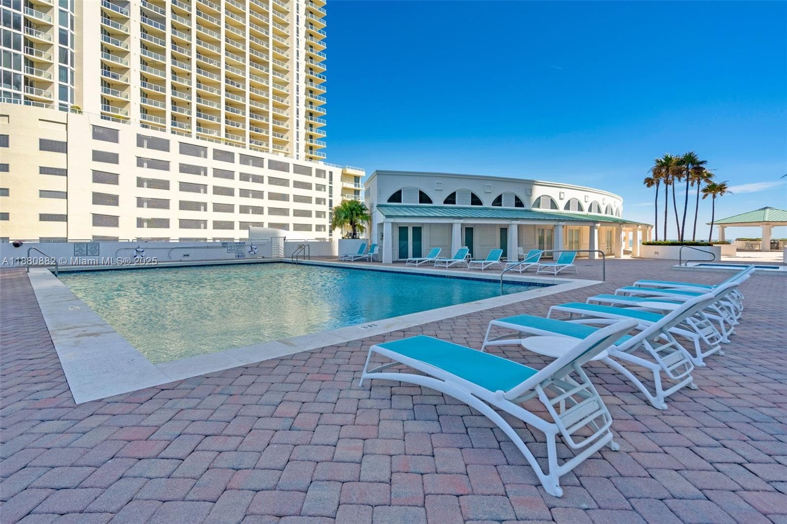 Oceania III · #PH35C in Sunny Isles Beach - Photo 9
