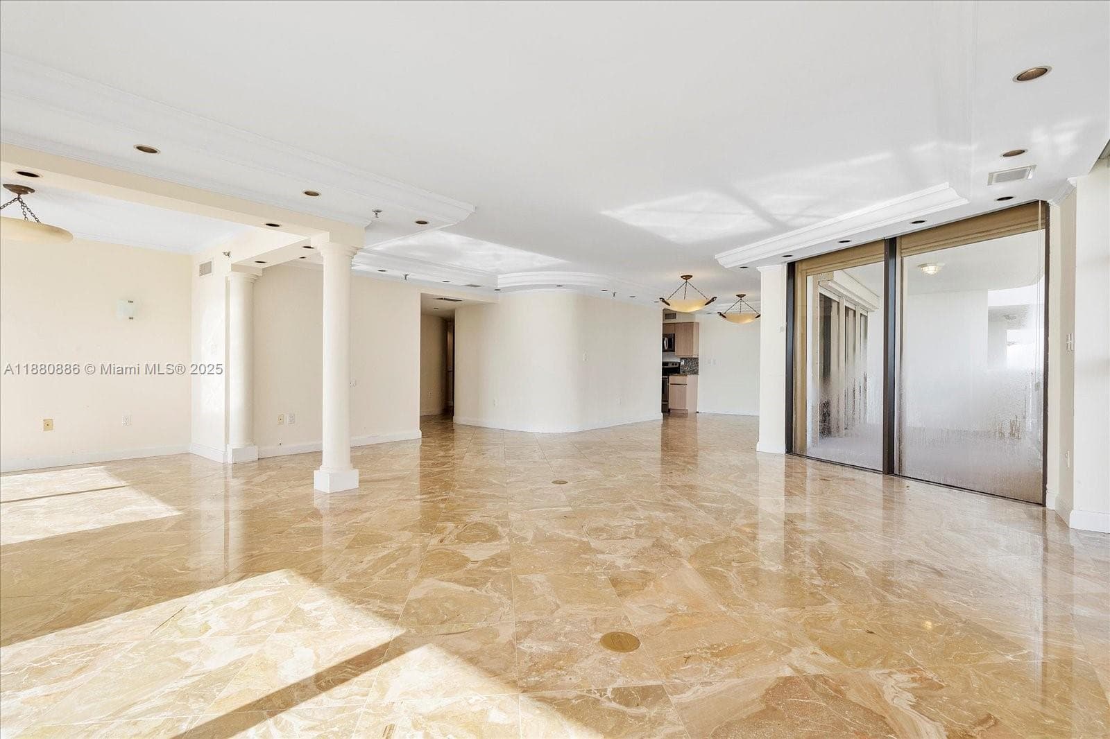 LEXCELLENCE CONDO · #2106 in Miami Beach - Photo 9