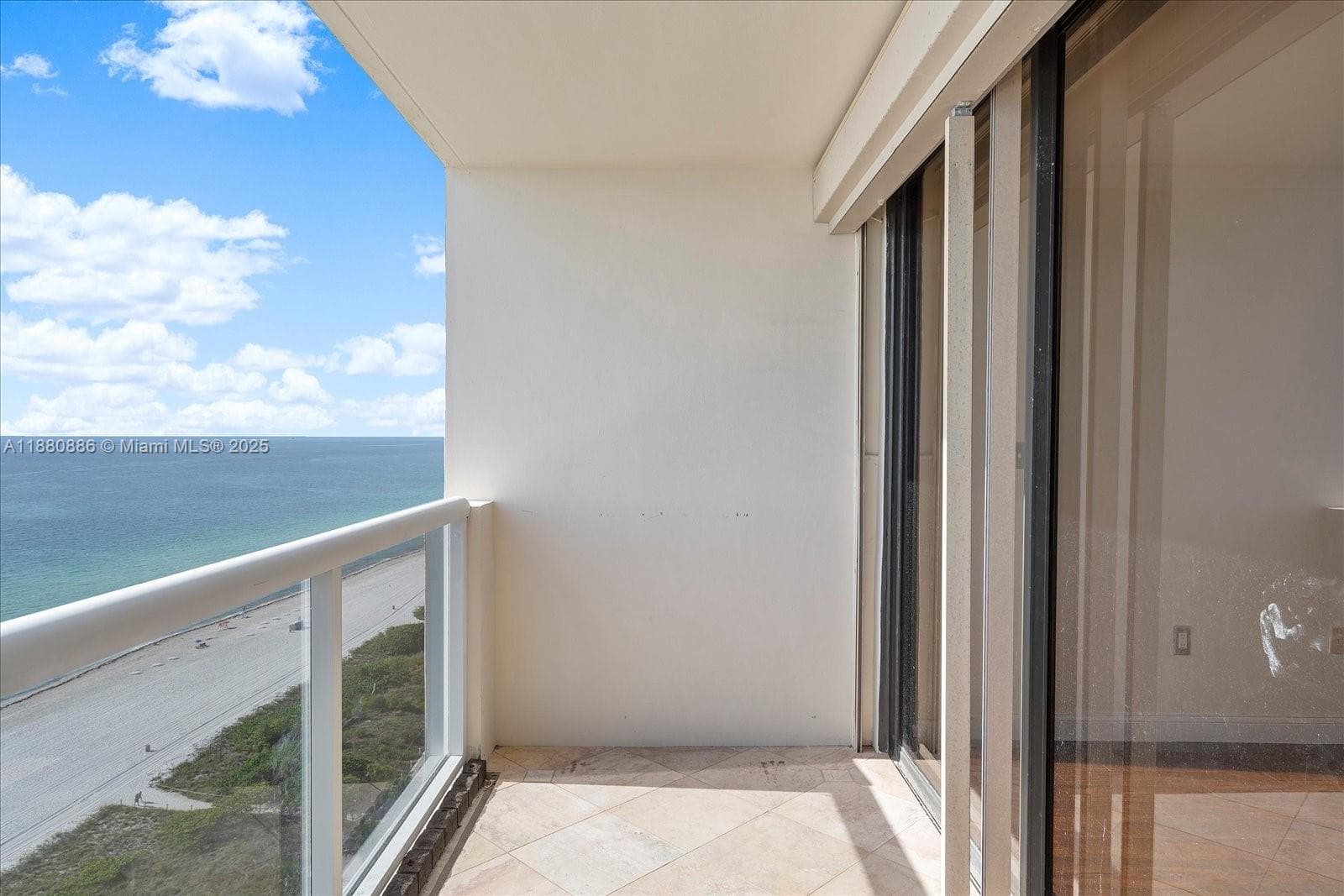 LEXCELLENCE CONDO · #2106 in Miami Beach - Photo 31