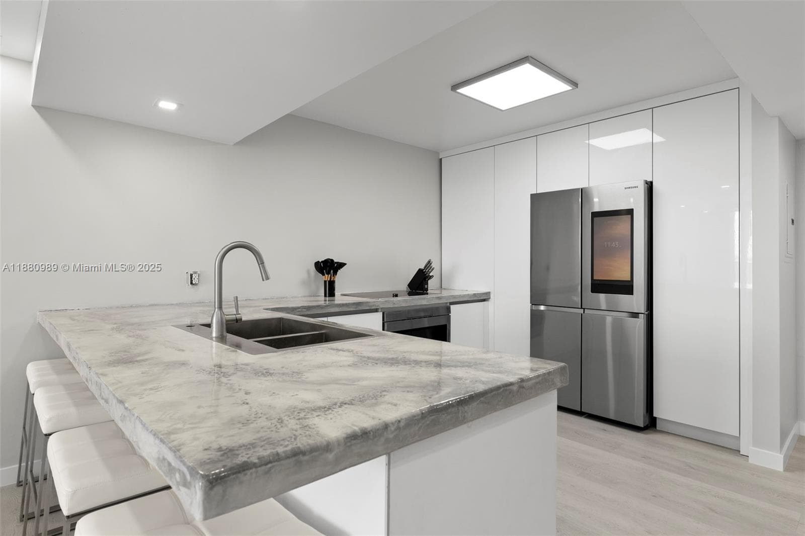 Edgewater Beach Towers · #903 in Hollywood - Photo 4