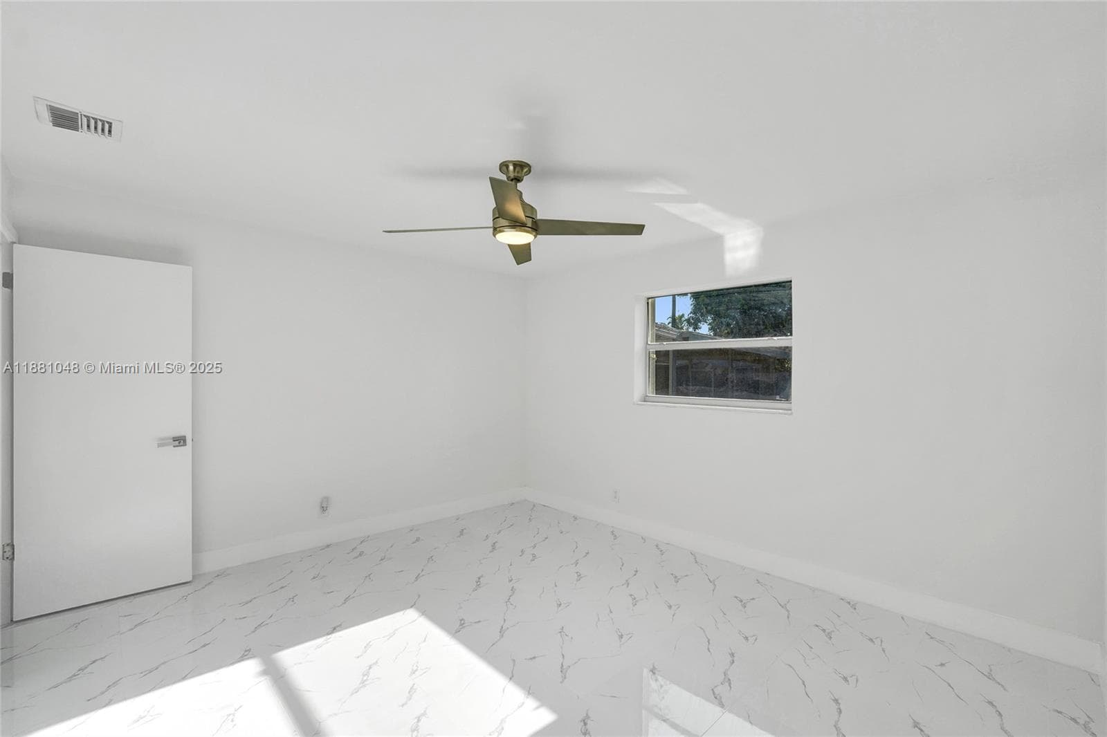 2015 N 58th Ave photo 42