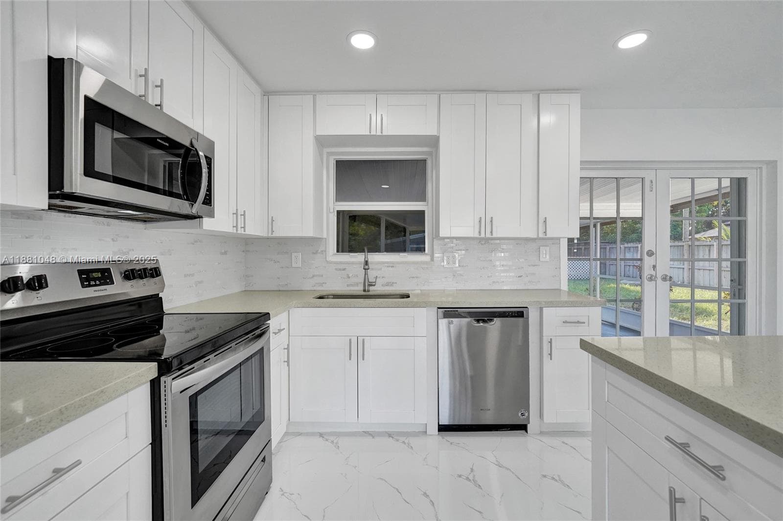 2015 N 58th Ave photo 28