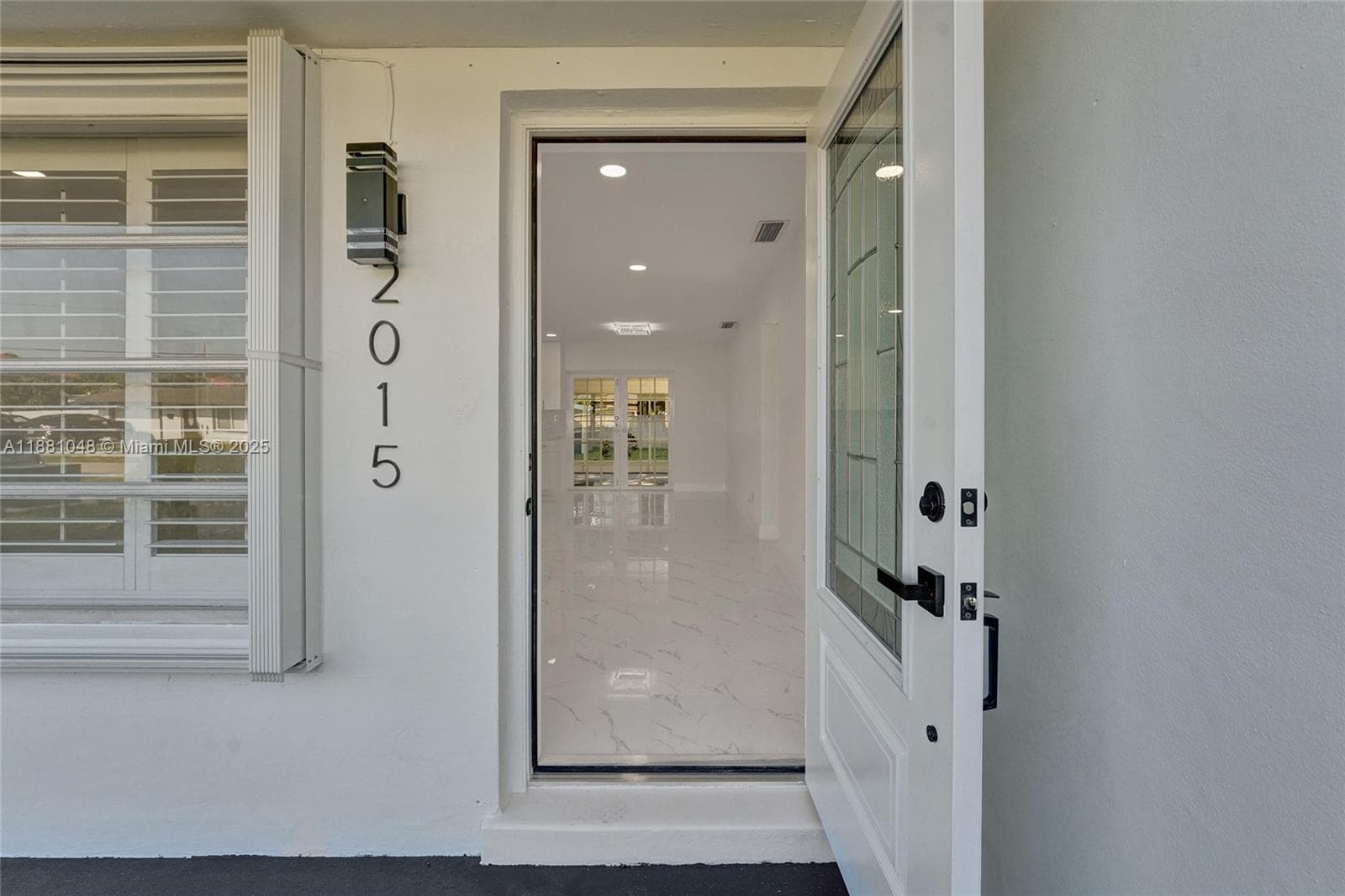 2015 N 58th Ave photo 5
