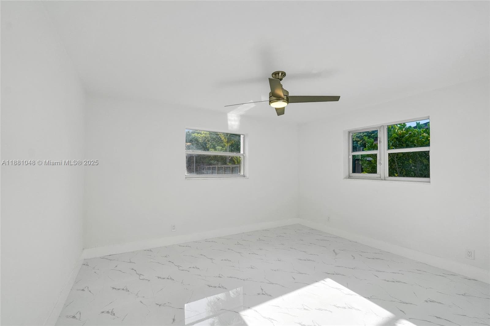 2015 N 58th Ave photo 38