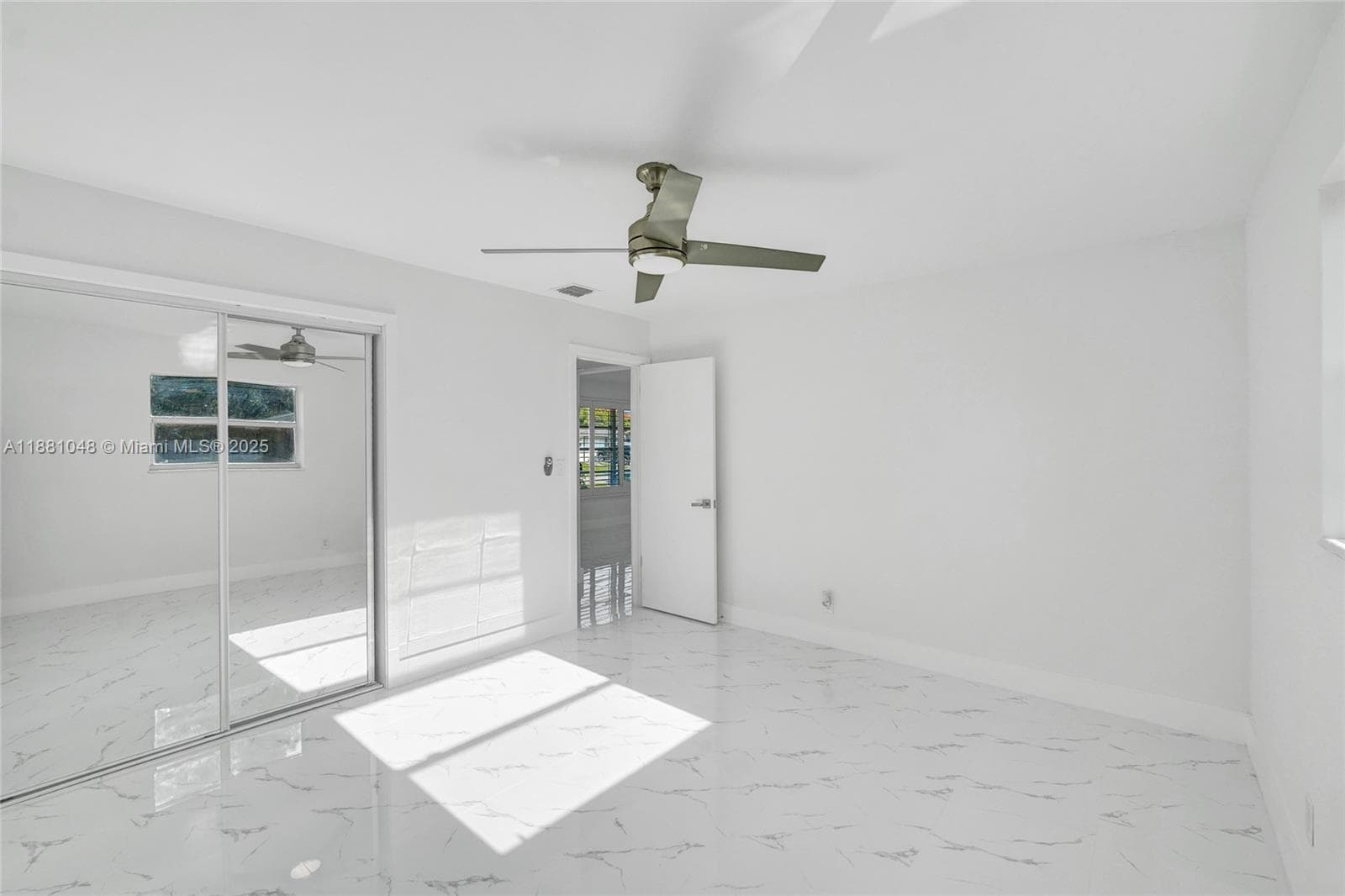 2015 N 58th Ave photo 41