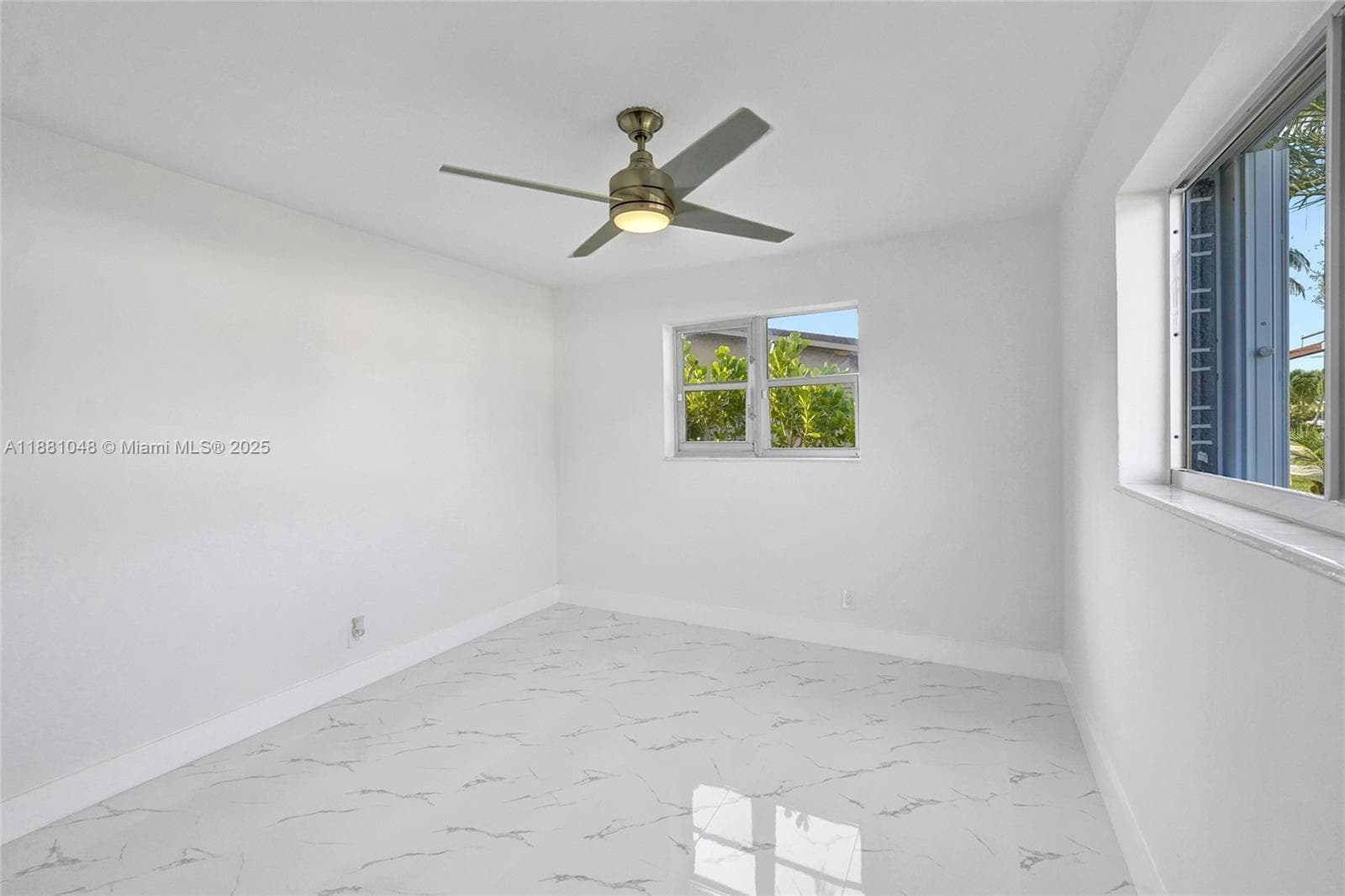 2015 N 58th Ave photo 51