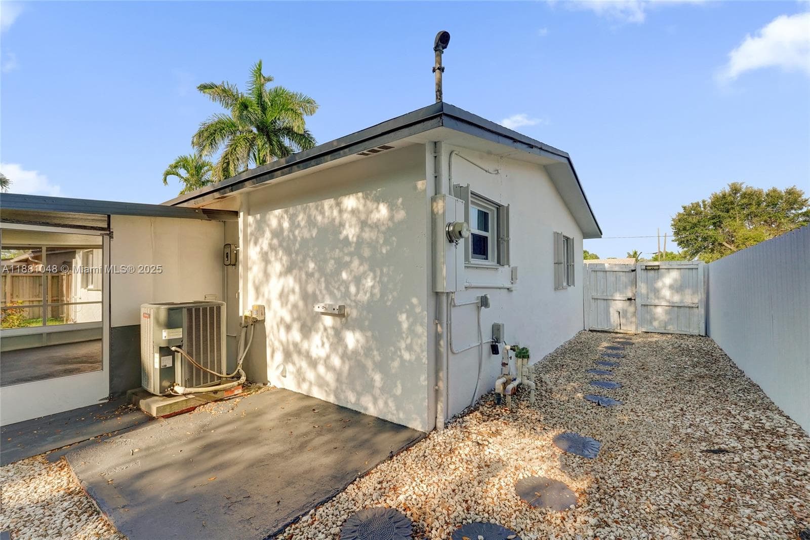 2015 N 58th Ave photo 59