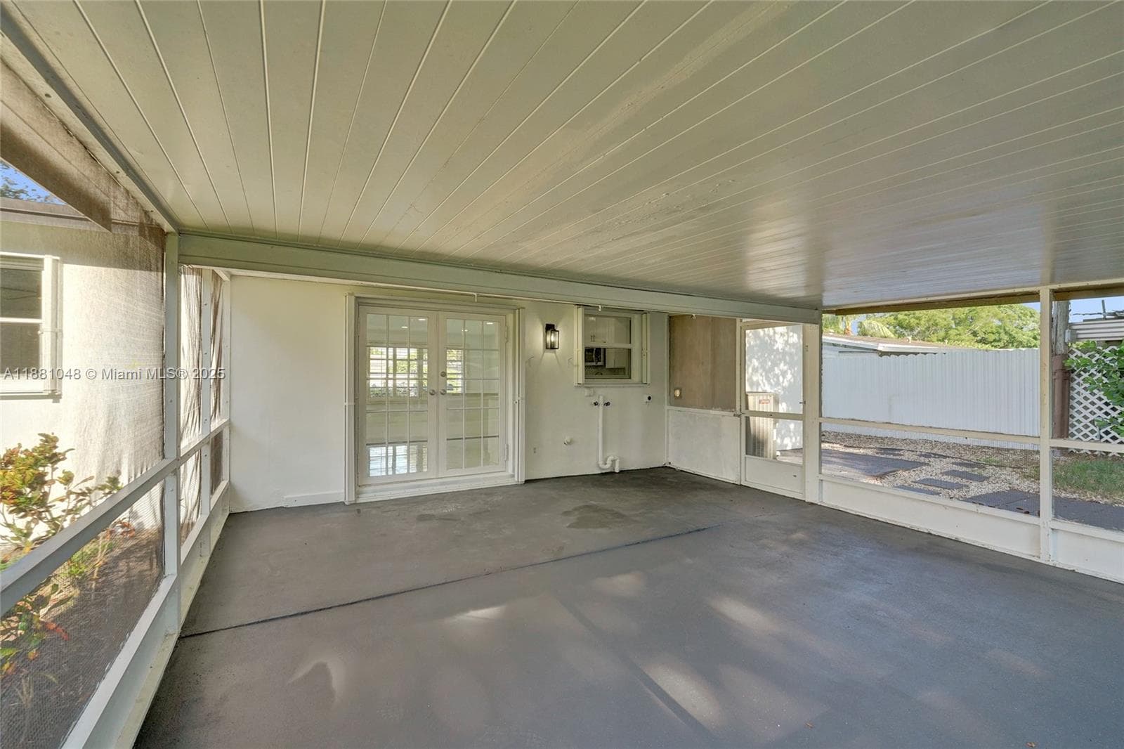 2015 N 58th Ave photo 54