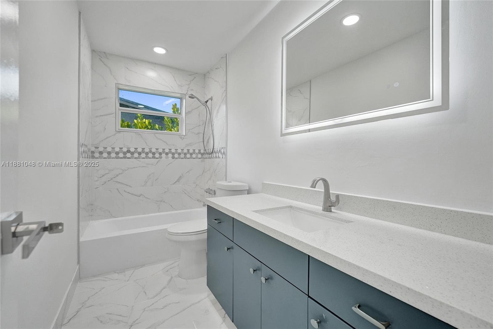2015 N 58th Ave photo 44
