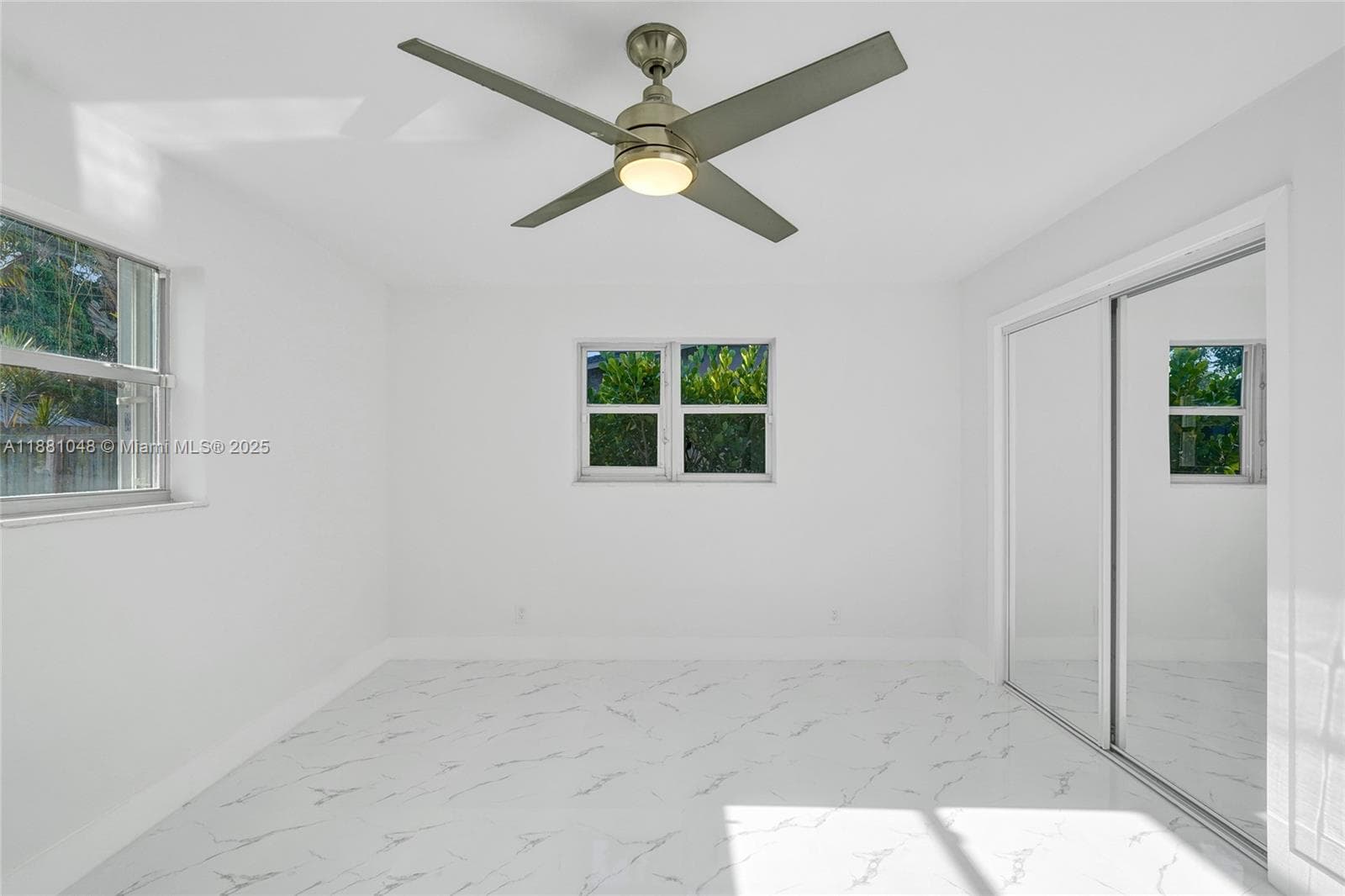 2015 N 58th Ave photo 39