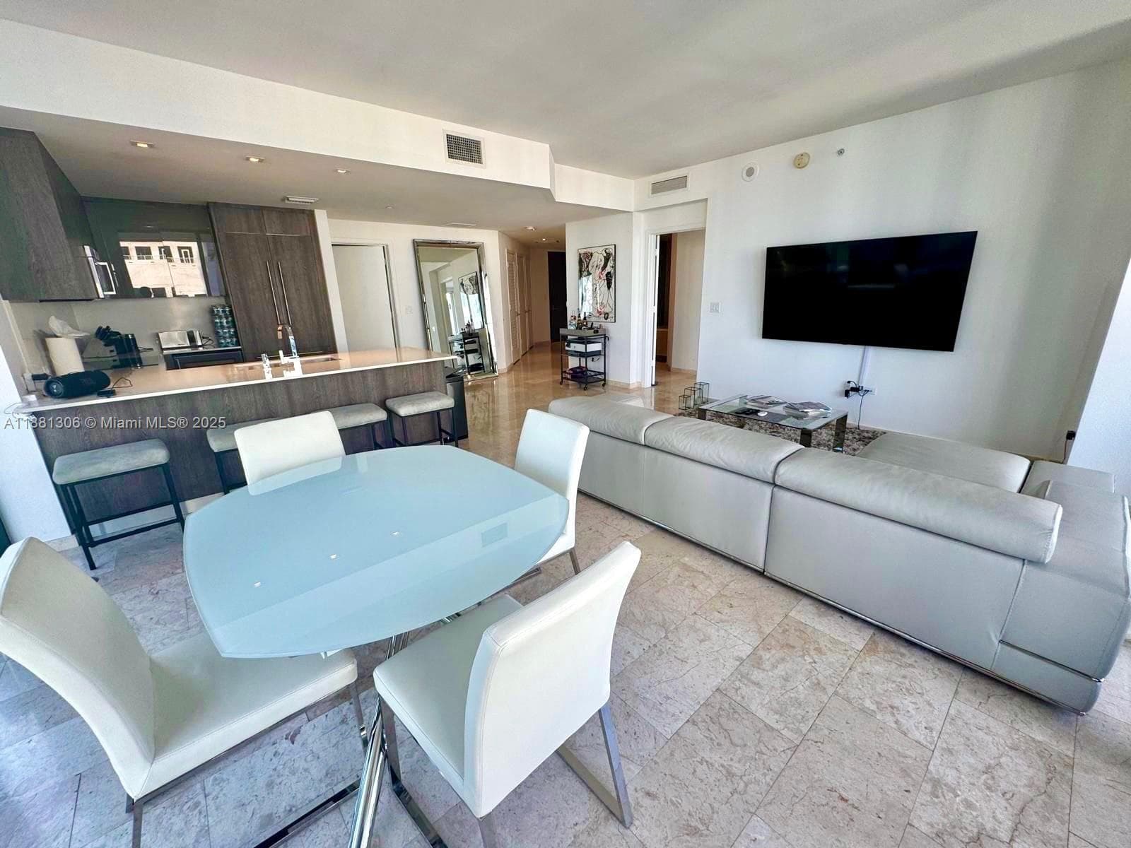 Reach Brickell City Centre · #2801 in Miami - Photo 6