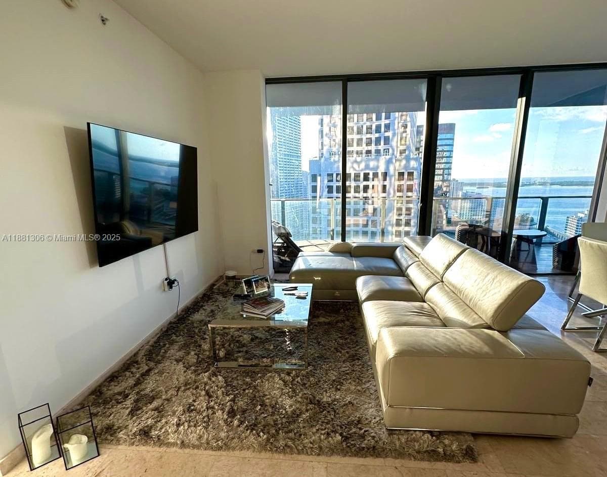 Reach Brickell City Centre · #2801 in Miami - Photo 3