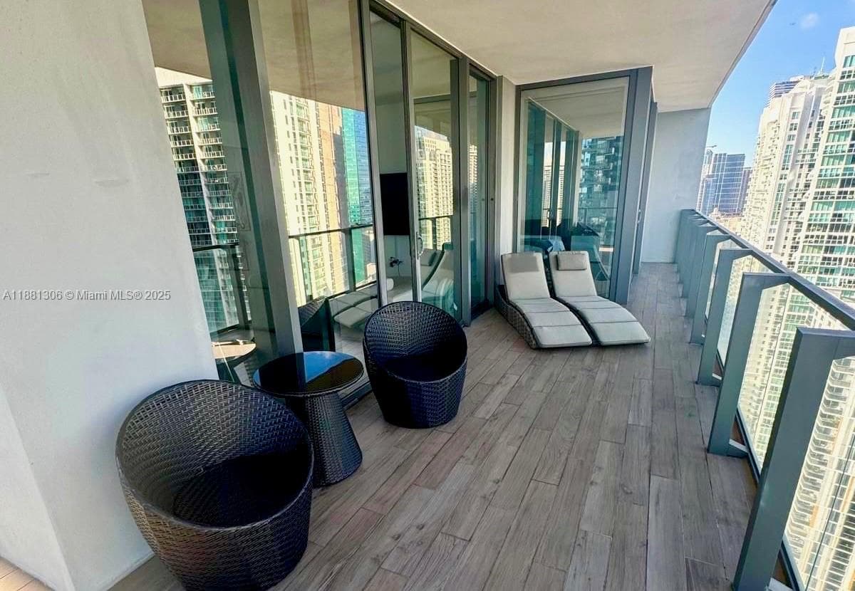 Reach Brickell City Centre · #2801 in Miami - Photo 9