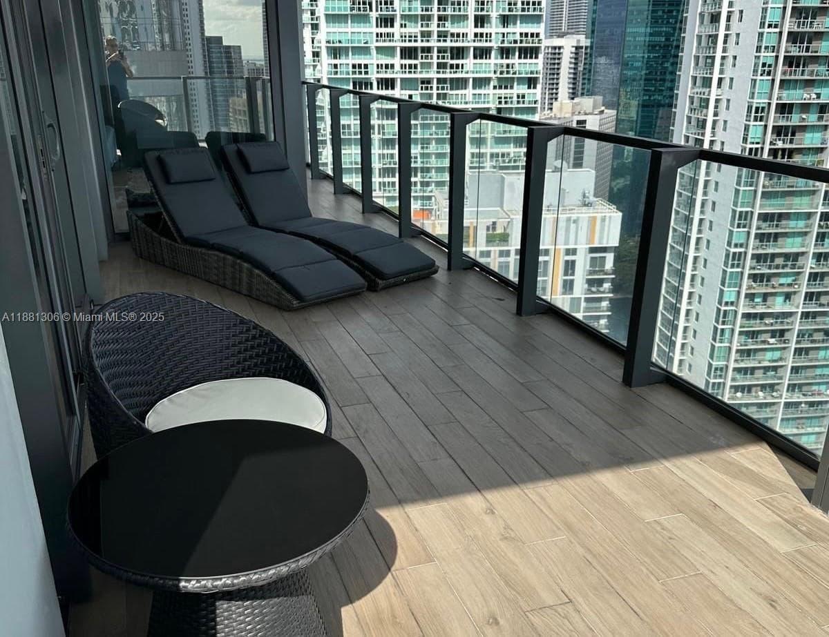 Reach Brickell City Centre · #2801 in Miami - Photo 10