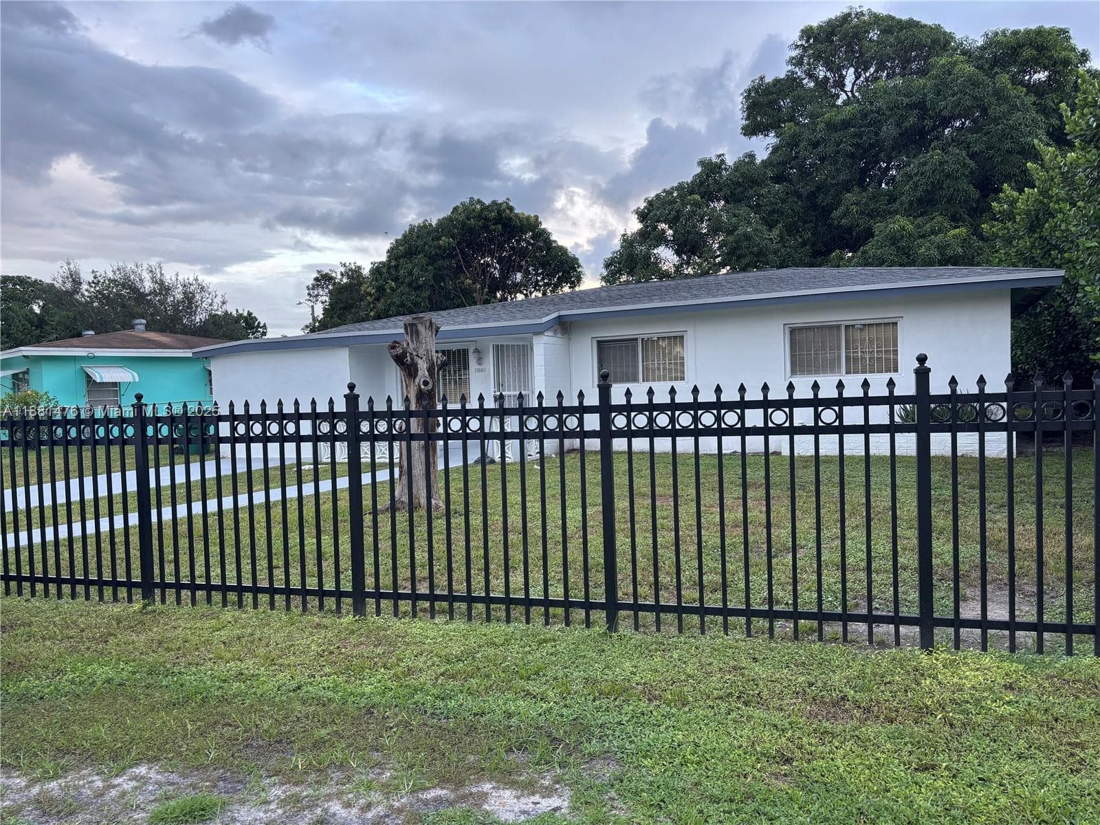 13041 NW 17th Ct photo 3