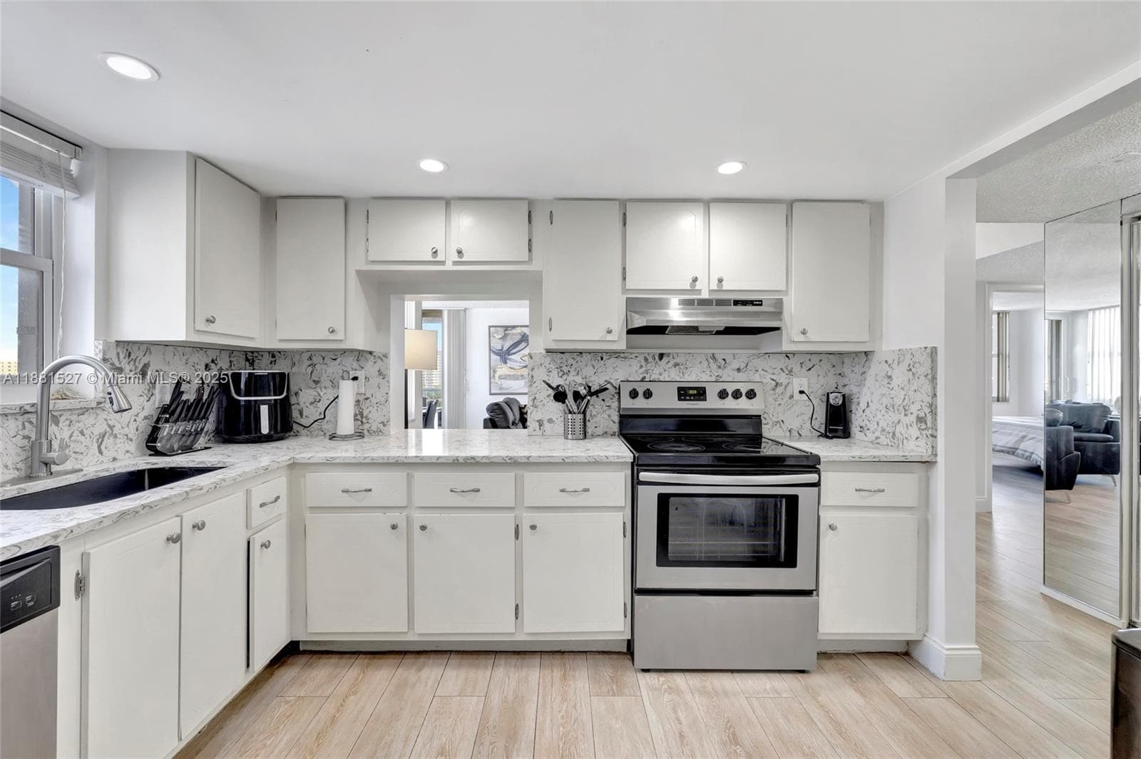 BERKLEY SOUTH CONDO · #6A in Fort Lauderdale - Photo 2