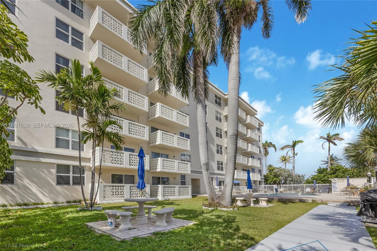 Darby Hall Apartments · #303 in Hollywood - Photo 11