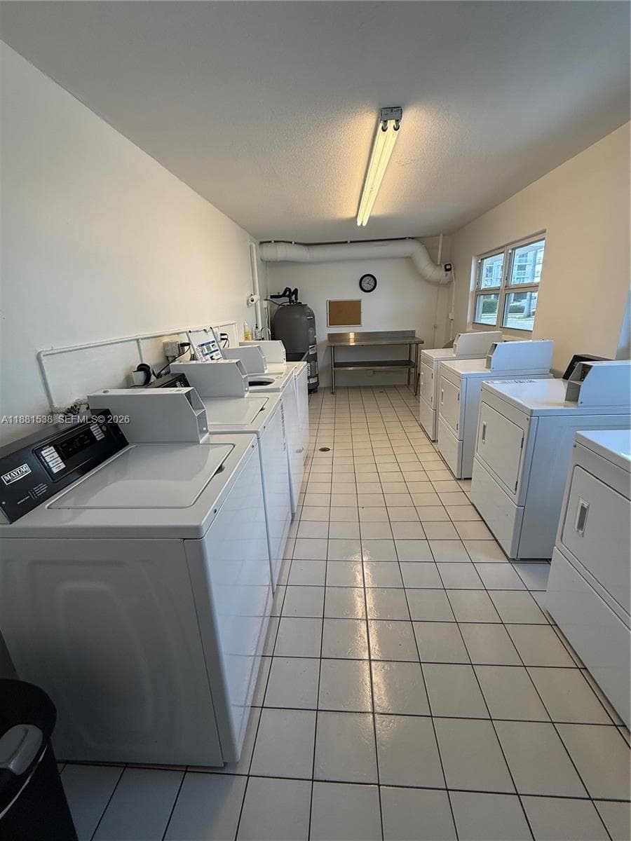Darby Hall Apartments · #303 in Hollywood - Photo 29