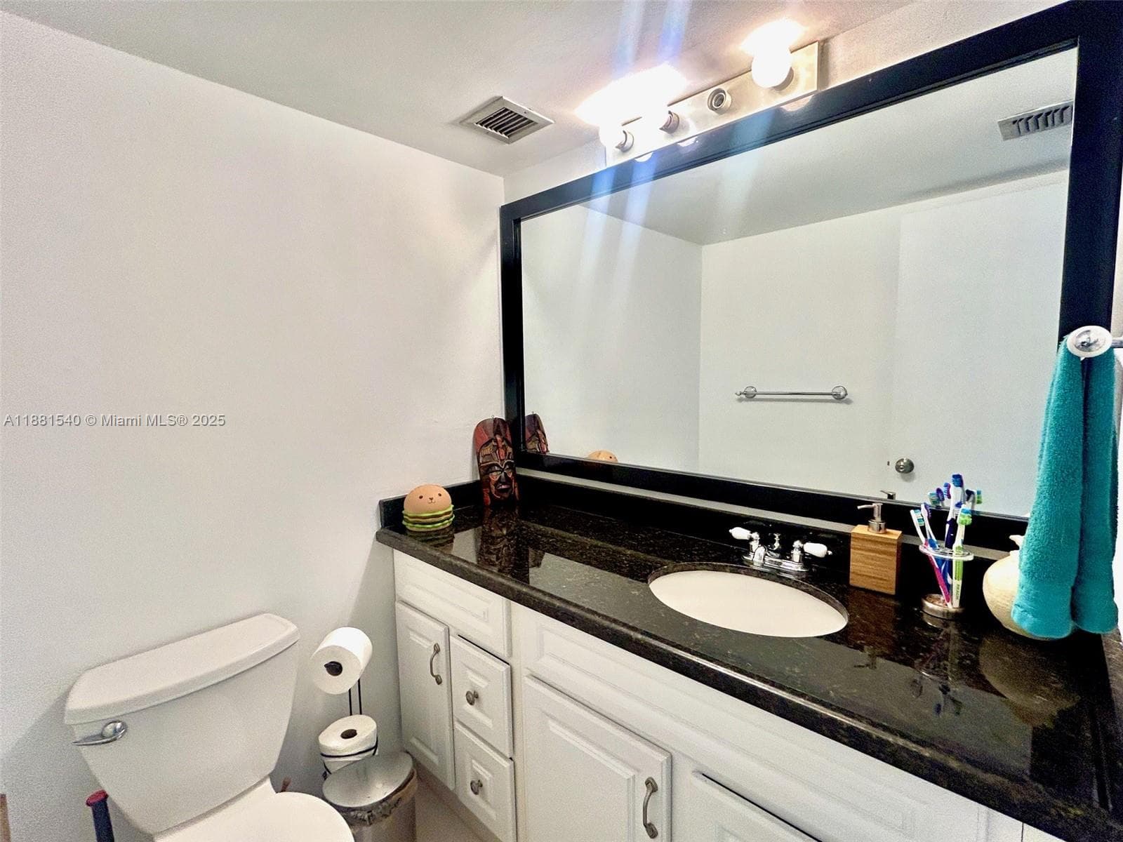 ST REGIS APTS CONDO · #2G in Bay Harbor Islands - Photo 8