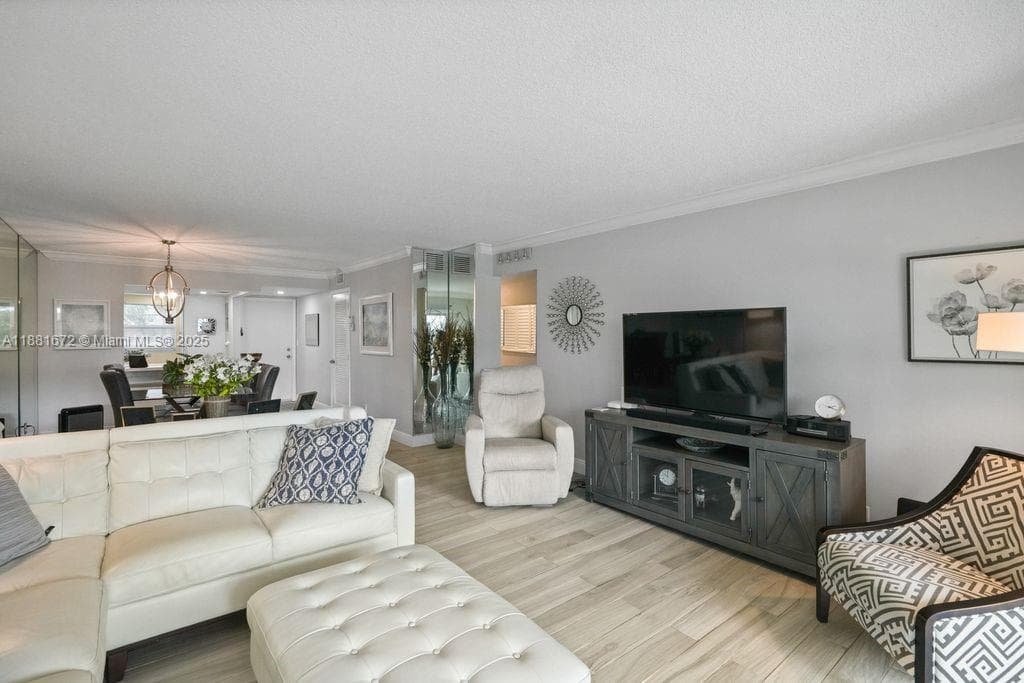 LEISURE MAR CONDO · #104 in Lauderdale By The Sea - Photo 17