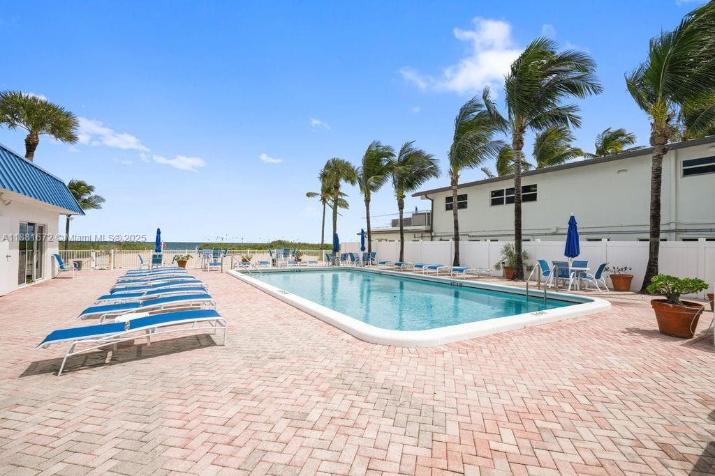 LEISURE MAR CONDO · #104 in Lauderdale By The Sea - Photo 34