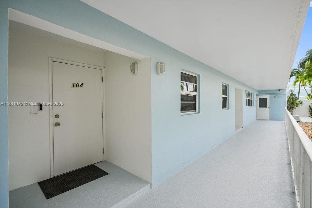 LEISURE MAR CONDO · #104 in Lauderdale By The Sea - Photo 33