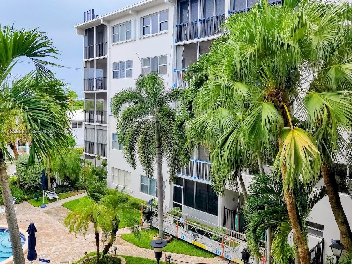 LEISURE BY THE SEA EAST C · #315 in Lauderdale By The Sea - Photo 6