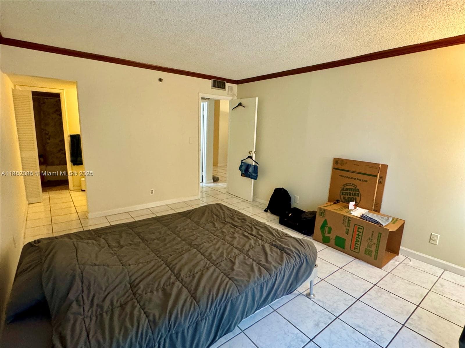 THE RIVIERA CONDO · #611 in Miami Beach - Photo 23