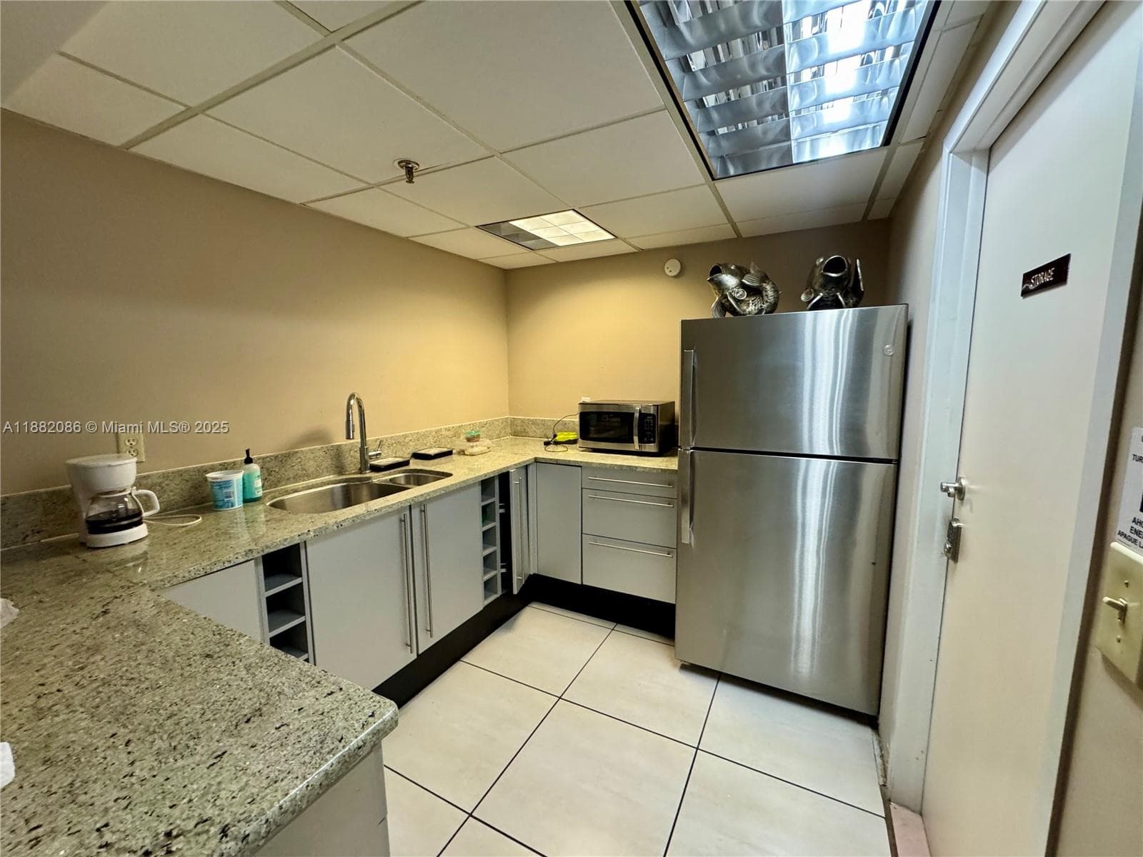 THE RIVIERA CONDO · #611 in Miami Beach - Photo 46